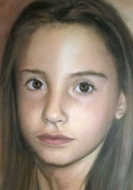 Retrato de una niña realizada con pasteles sobre papel canson
